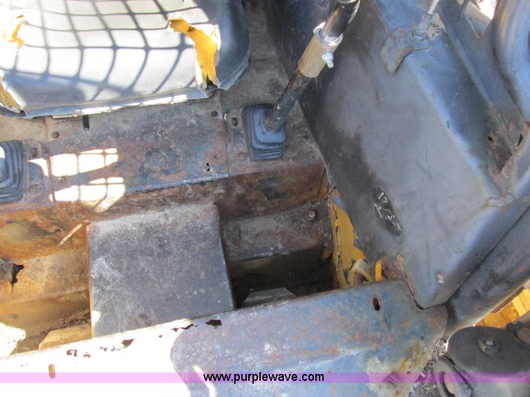 image for item K2047 1996 New Holland LX885 skid steer