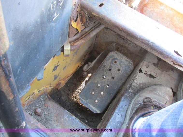 image for item K2047 1996 New Holland LX885 skid steer