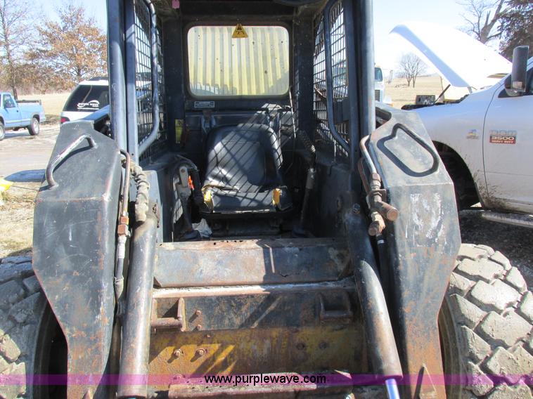 image for item K2047 1996 New Holland LX885 skid steer