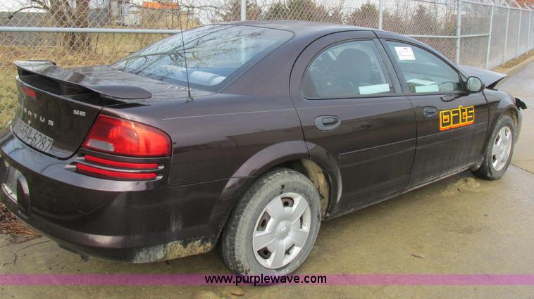 image for item K2048 2004 Dodge Stratus SE