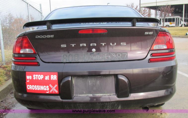 image for item K2048 2004 Dodge Stratus SE