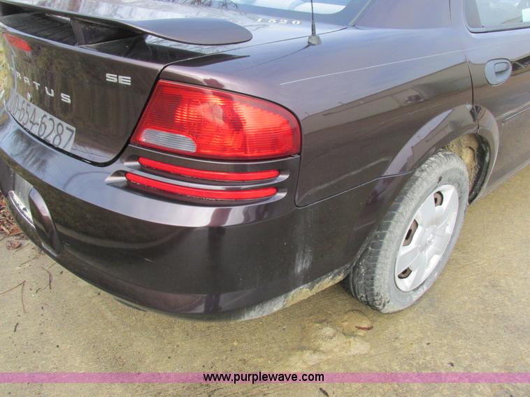 image for item K2048 2004 Dodge Stratus SE