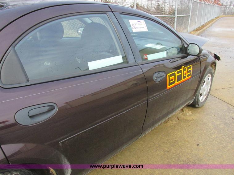 image for item K2048 2004 Dodge Stratus SE