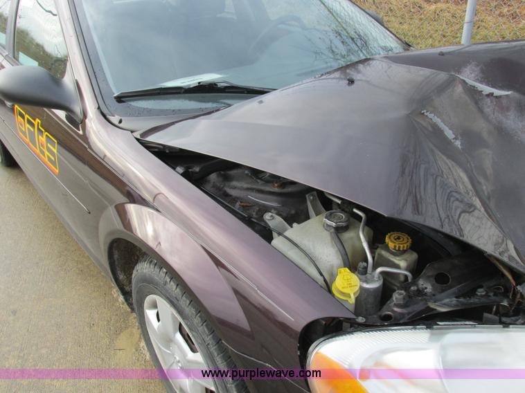 image for item K2048 2004 Dodge Stratus SE