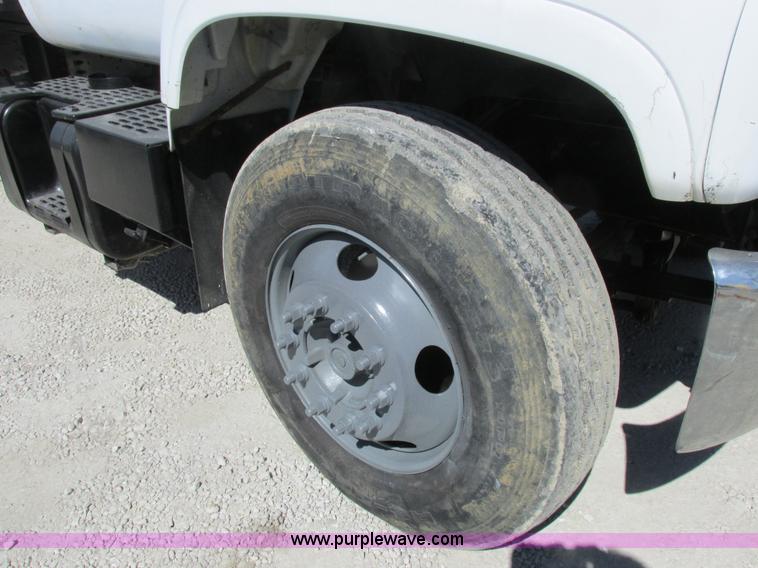 image for item K2064 2000 GMC C6500 dump flatbed truck