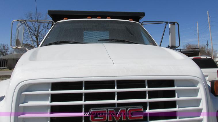 image for item K2064 2000 GMC C6500 dump flatbed truck