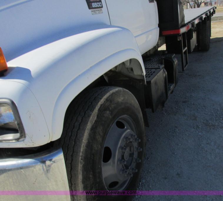 image for item K2064 2000 GMC C6500 dump flatbed truck