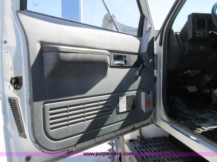 image for item K2064 2000 GMC C6500 dump flatbed truck