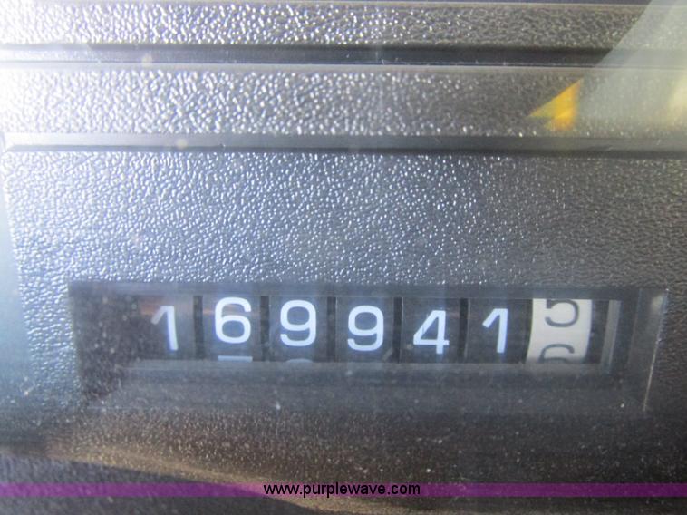 image for item K2064 2000 GMC C6500 dump flatbed truck