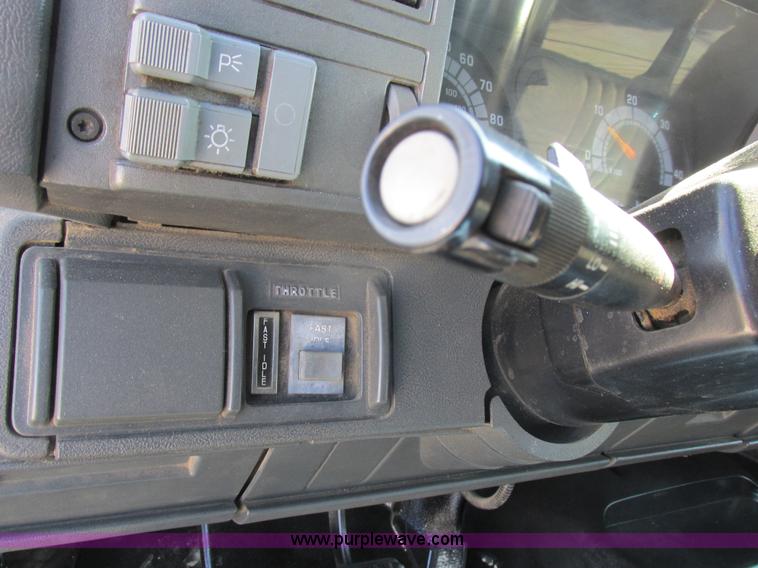 image for item K2064 2000 GMC C6500 dump flatbed truck