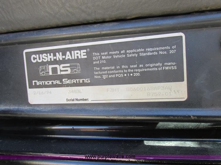 image for item K2065 2000 International 4800 truck cab and chassis