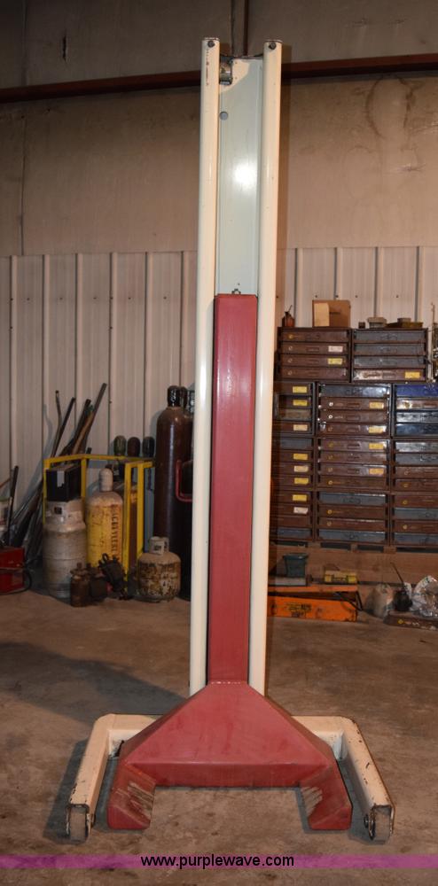 image for item K2368 2003 Stertil Koni portable truck lift