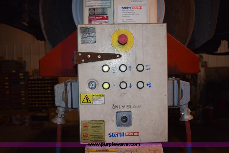 image for item K2368 2003 Stertil Koni portable truck lift