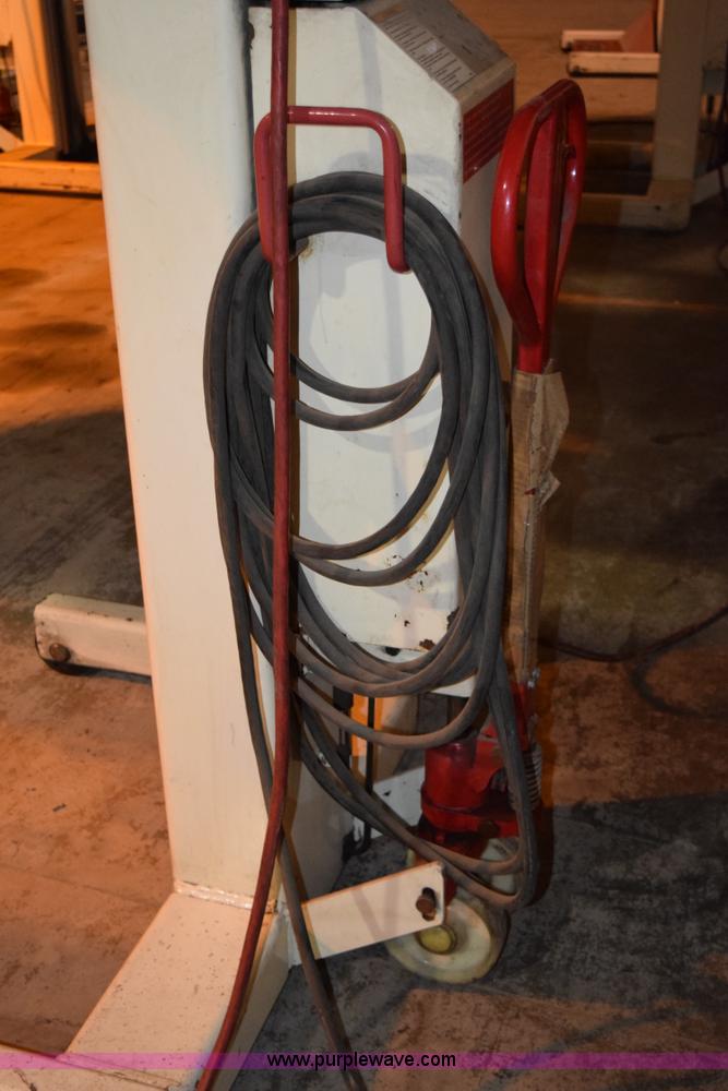 image for item K2368 2003 Stertil Koni portable truck lift