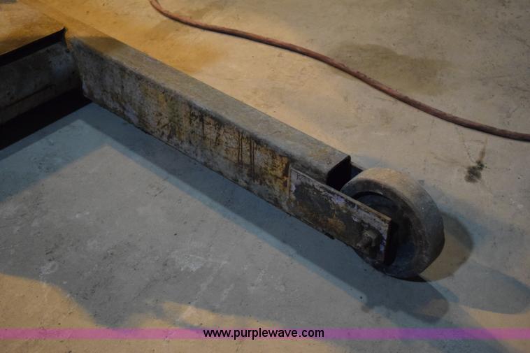 image for item K2369 OTC engine stand