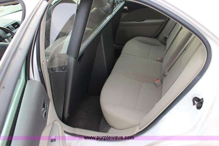 image for item K2954 2010 Ford Fusion