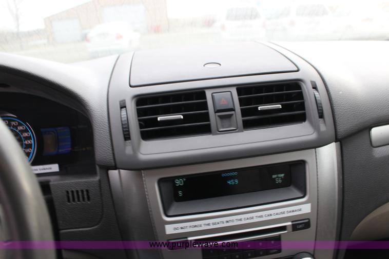 image for item K2955 2010 Ford Fusion