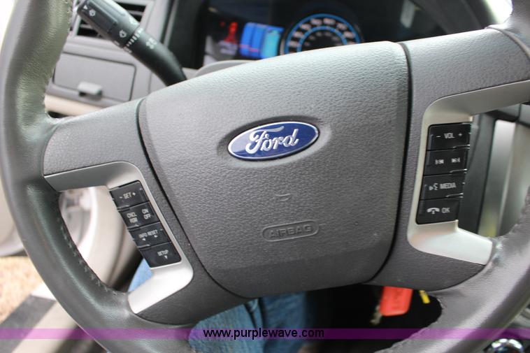 image for item K2955 2010 Ford Fusion