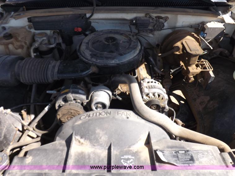 image for item K3234 1990 Chevrolet Silverado 1500 pickup truck