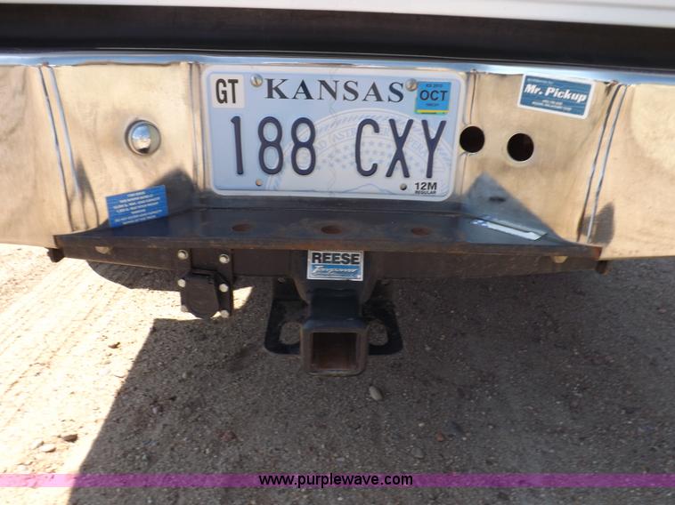 image for item K3234 1990 Chevrolet Silverado 1500 pickup truck