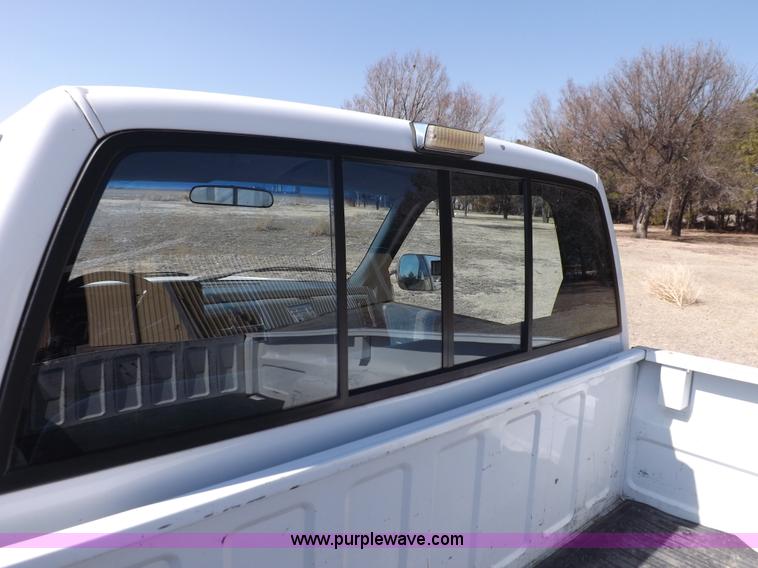image for item K3234 1990 Chevrolet Silverado 1500 pickup truck