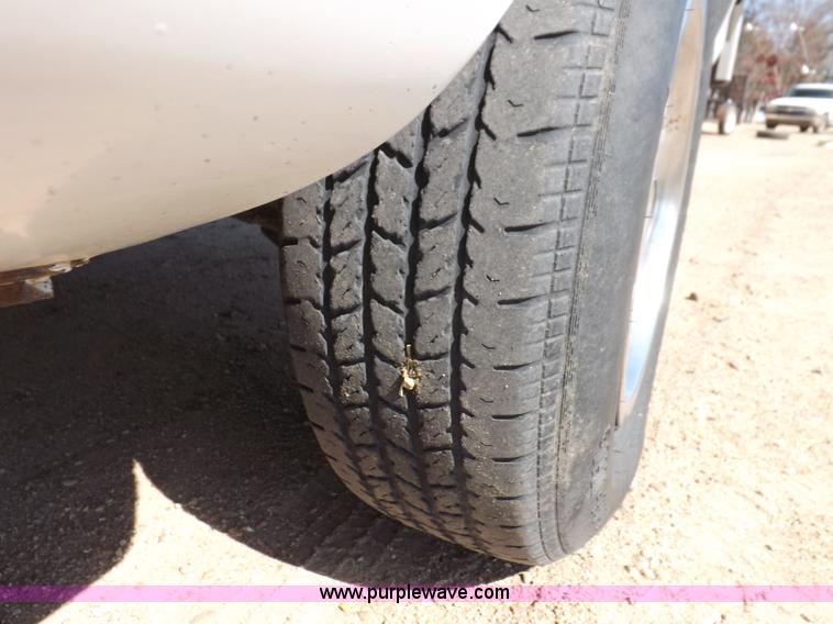 image for item K3234 1990 Chevrolet Silverado 1500 pickup truck