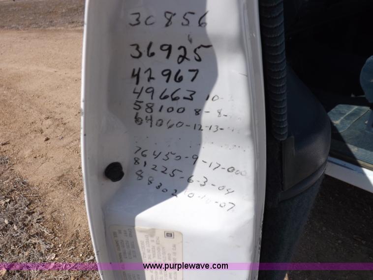 image for item K3234 1990 Chevrolet Silverado 1500 pickup truck