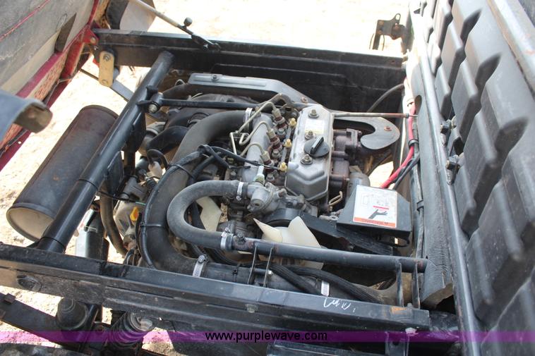 image for item K7135 2004 Kawasaki Mule 3010 utility vehicle