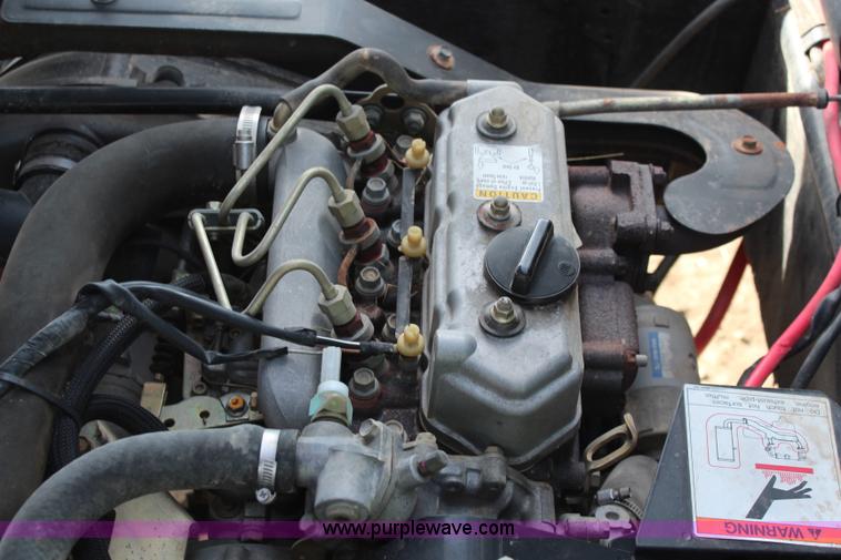 image for item K7135 2004 Kawasaki Mule 3010 utility vehicle