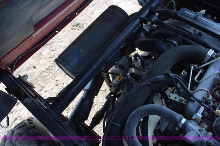 image for item K7135 2004 Kawasaki Mule 3010 utility vehicle