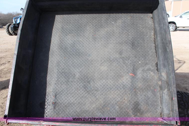 image for item K7135 2004 Kawasaki Mule 3010 utility vehicle