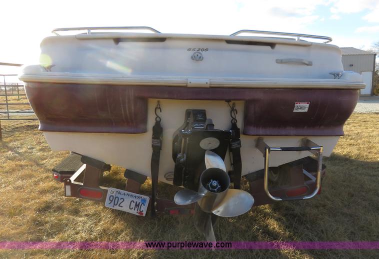 image for item K7228 1998 Glastron GS205 boat