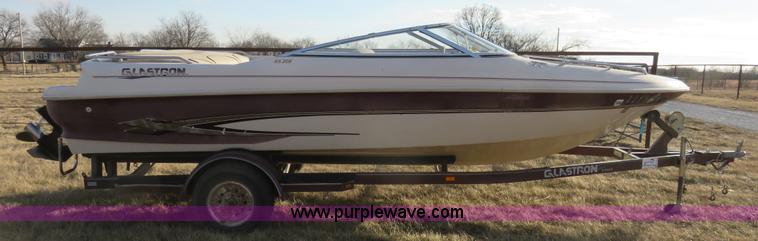 image for item K7228 1998 Glastron GS205 boat