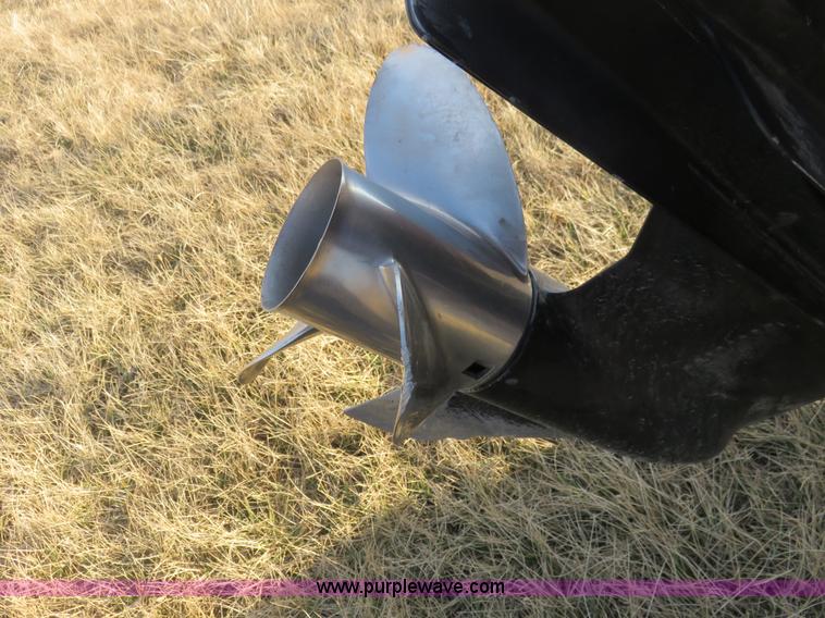 image for item K7228 1998 Glastron GS205 boat