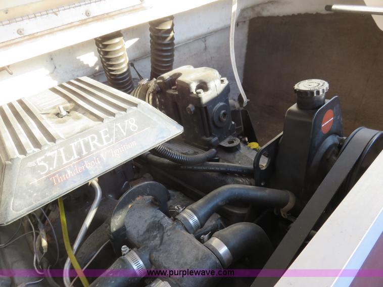 image for item K7228 1998 Glastron GS205 boat