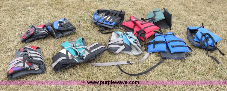 image for item K7228 1998 Glastron GS205 boat