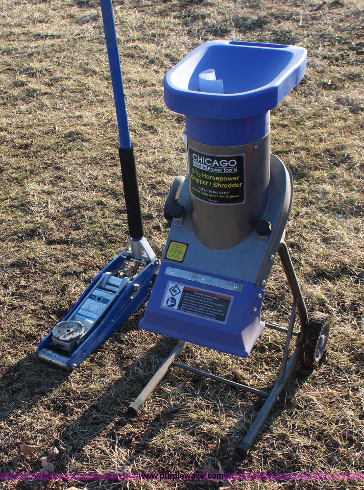 image for item K8777 Assorted items