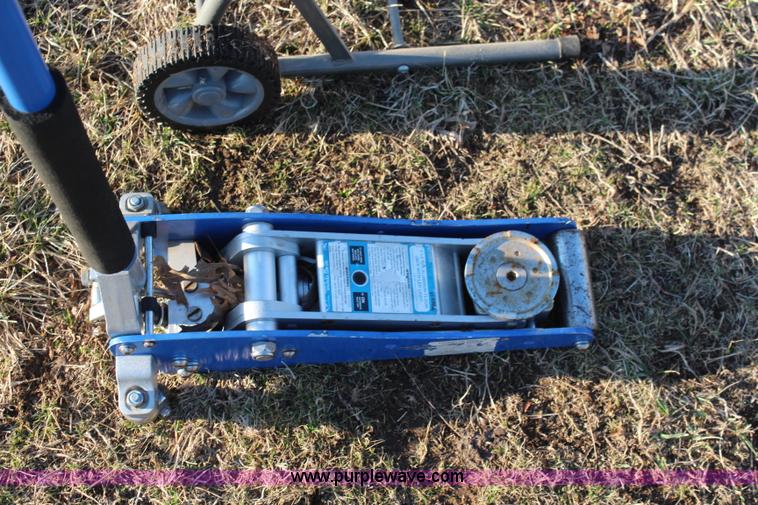 image for item K8777 Assorted items