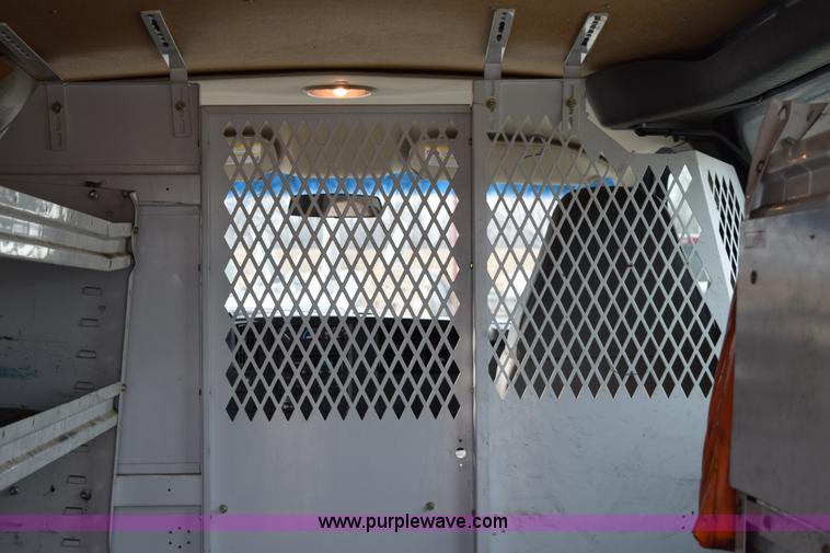image for item K8788 2007 Chevrolet Express 3500 Cargo van