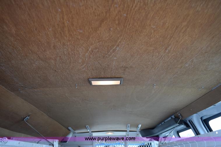 image for item K8788 2007 Chevrolet Express 3500 Cargo van