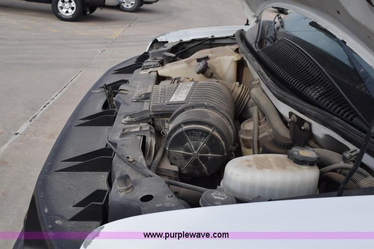 image for item K8789 2006 Chevrolet Express 3500 Cargo van