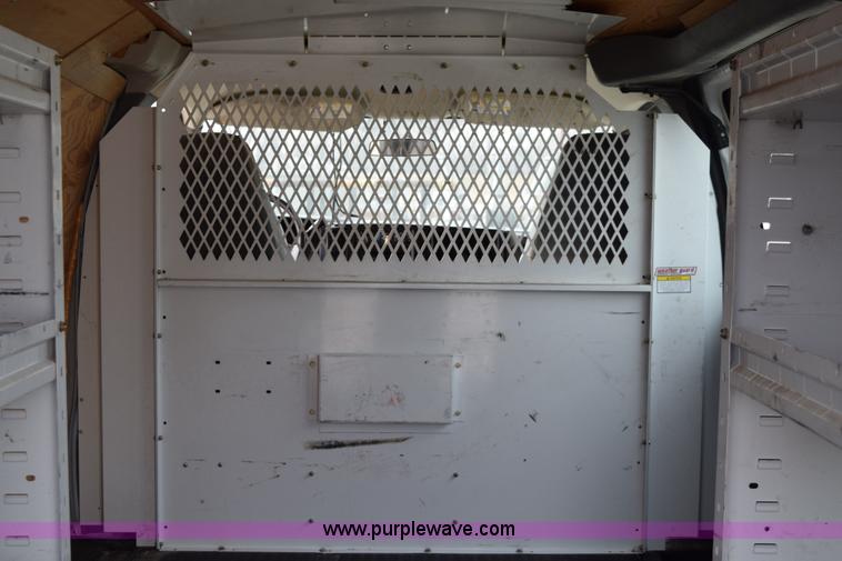 image for item K8789 2006 Chevrolet Express 3500 Cargo van