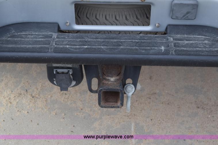 image for item K8792 2001 Chevrolet Silverado 2500HD Ext. Cab pickup truck