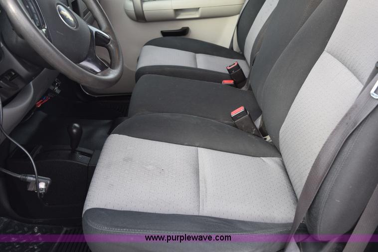 image for item K8793 2007 Chevrolet Silverado 2500HD Ext. Cab pickup truck