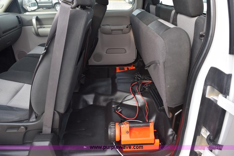 image for item K8793 2007 Chevrolet Silverado 2500HD Ext. Cab pickup truck