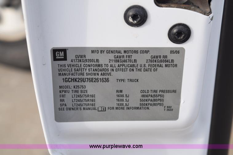 image for item K8794 2006 Chevrolet Silverado 2500HD Ext. Cab pickup truck