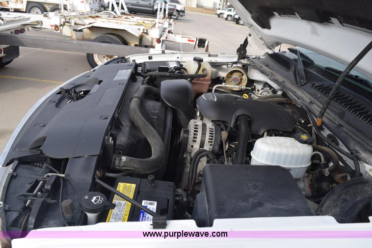 image for item K8794 2006 Chevrolet Silverado 2500HD Ext. Cab pickup truck