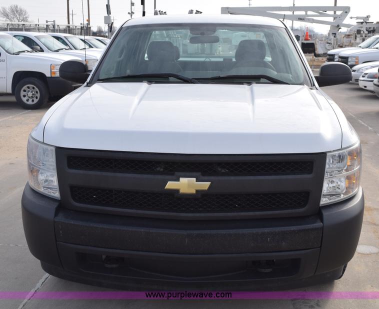 image for item K8798 2007 Chevrolet Silverado 1500 Ext. Cab pickup truck