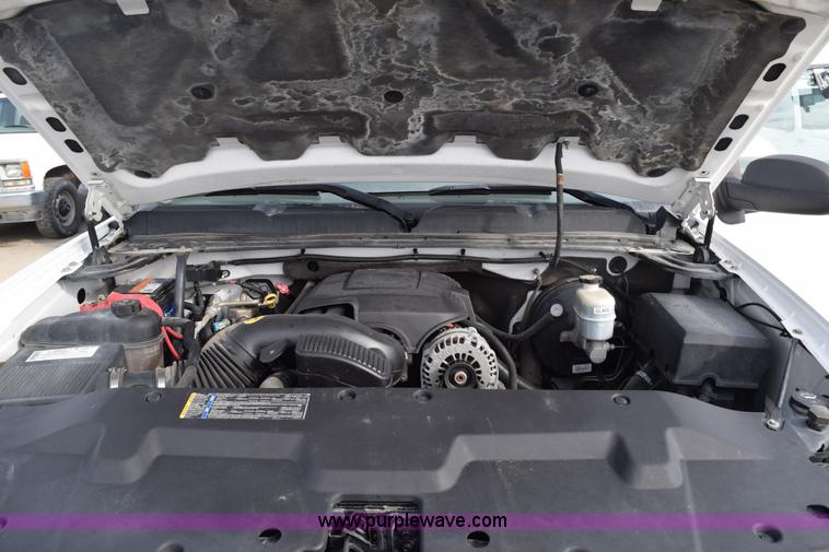 image for item K8799 2007 Chevrolet Silverado 1500 Ext. Cab pickup truck