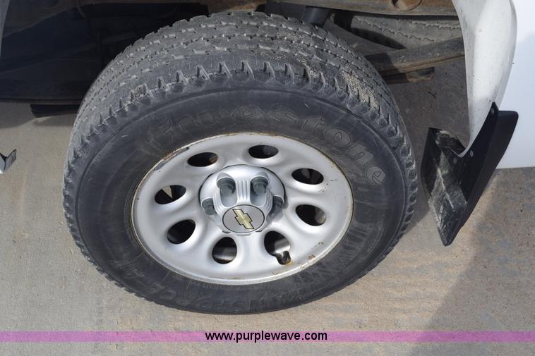 image for item K8799 2007 Chevrolet Silverado 1500 Ext. Cab pickup truck